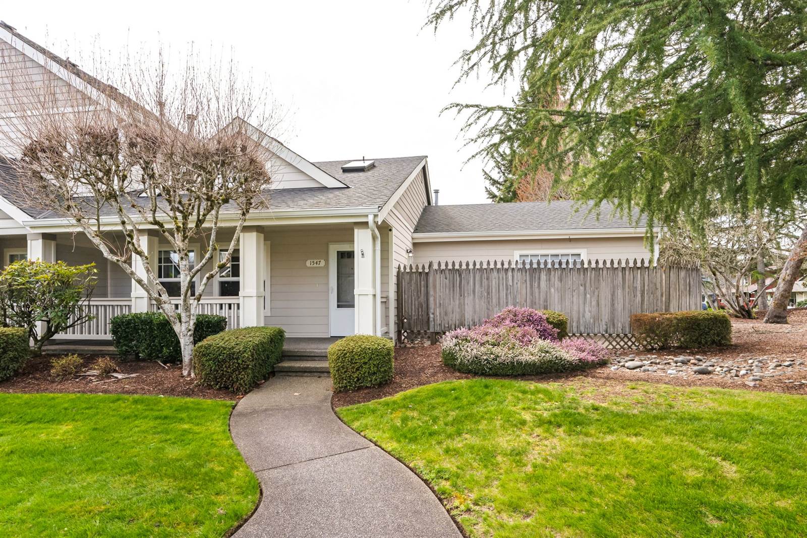 1547 Palisade Boulevard, Dupont, WA 98327