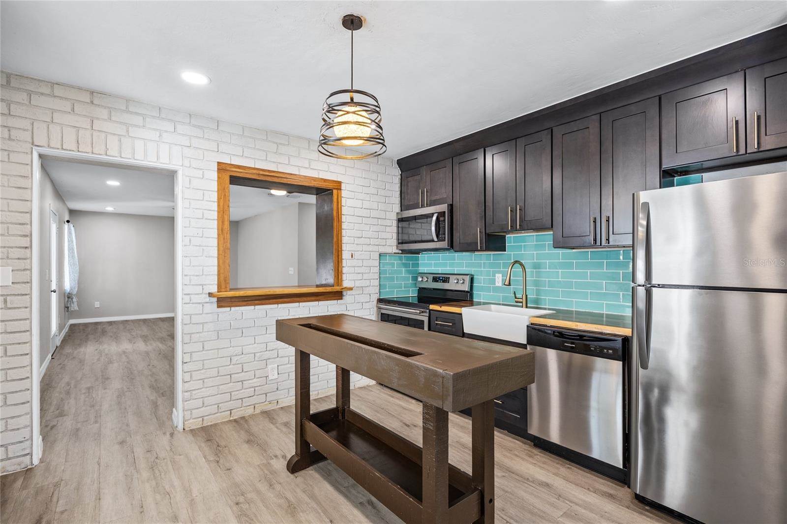 4527 24TH Avenue South, Saint Petersburg, FL 33711