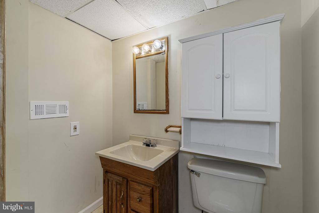 558 West Court, Glen Burnie, MD 21061