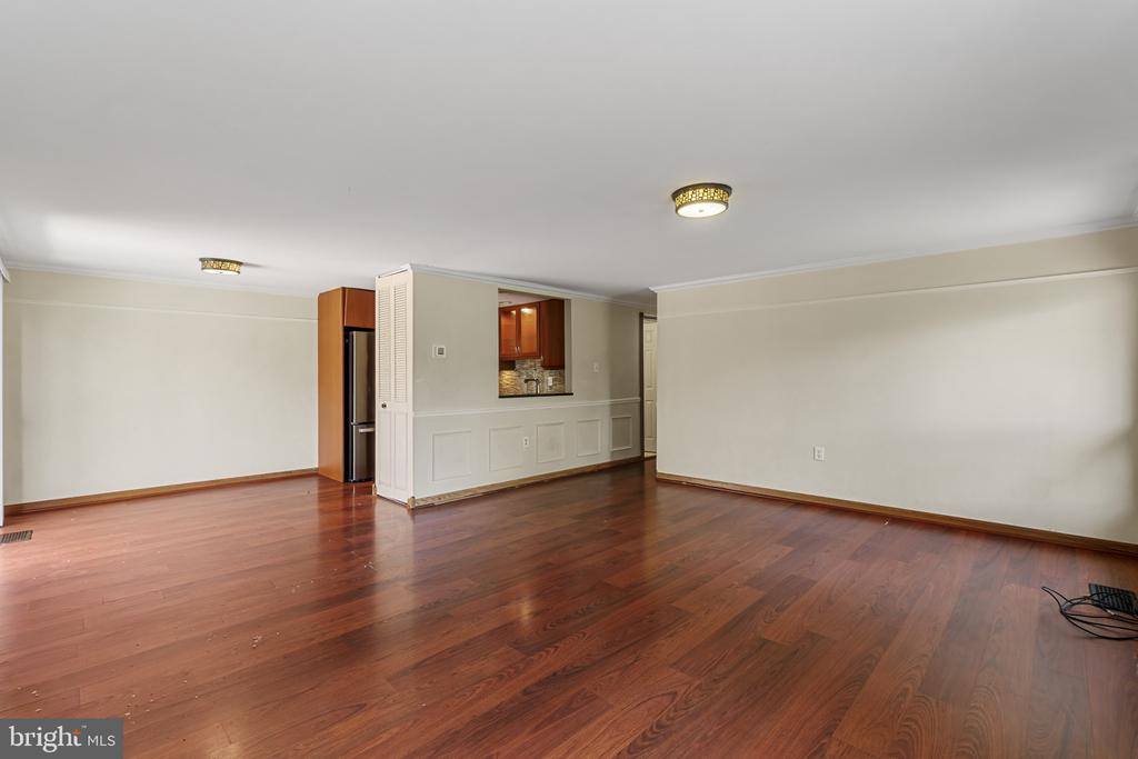 558 West Court, Glen Burnie, MD 21061