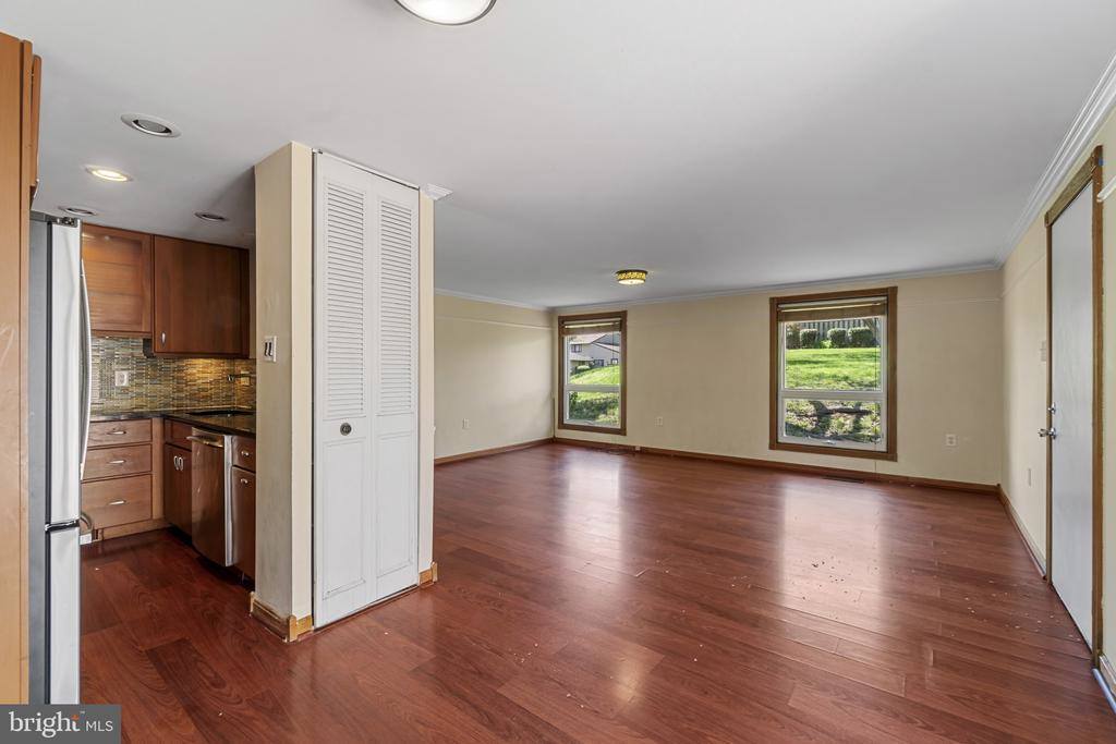 558 West Court, Glen Burnie, MD 21061