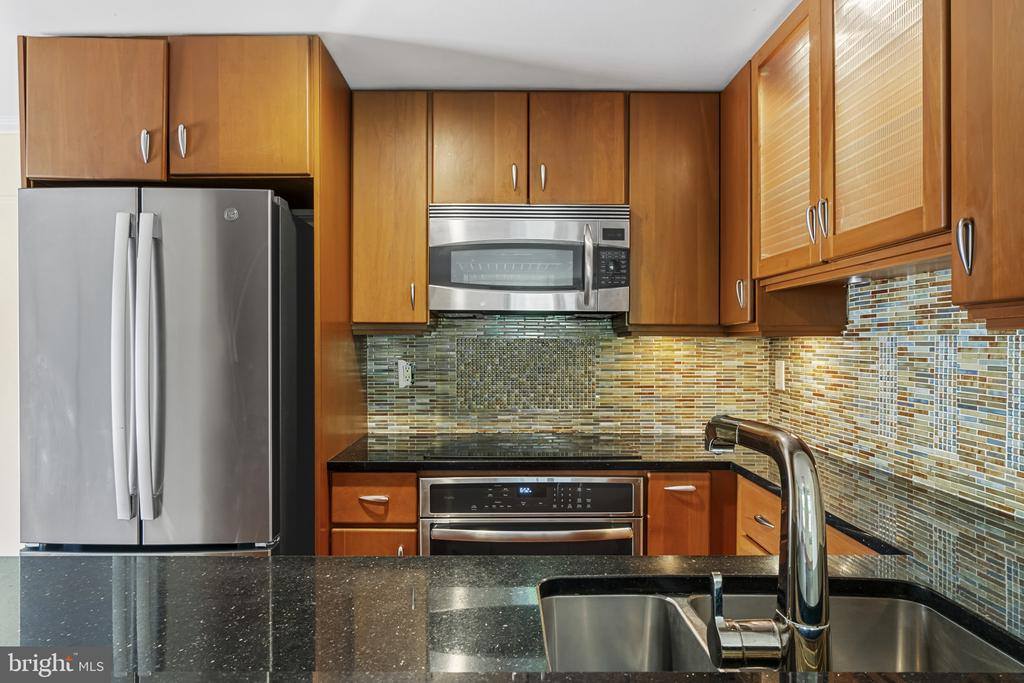 558 West Court, Glen Burnie, MD 21061