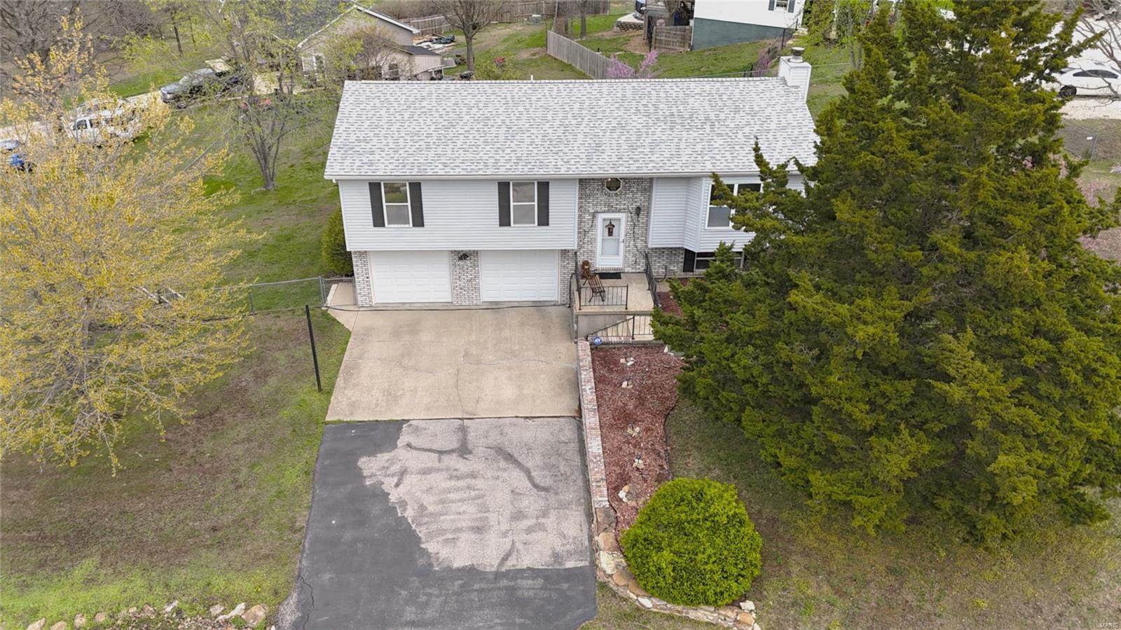 19985 Simmons Road, Waynesville, MO 65583