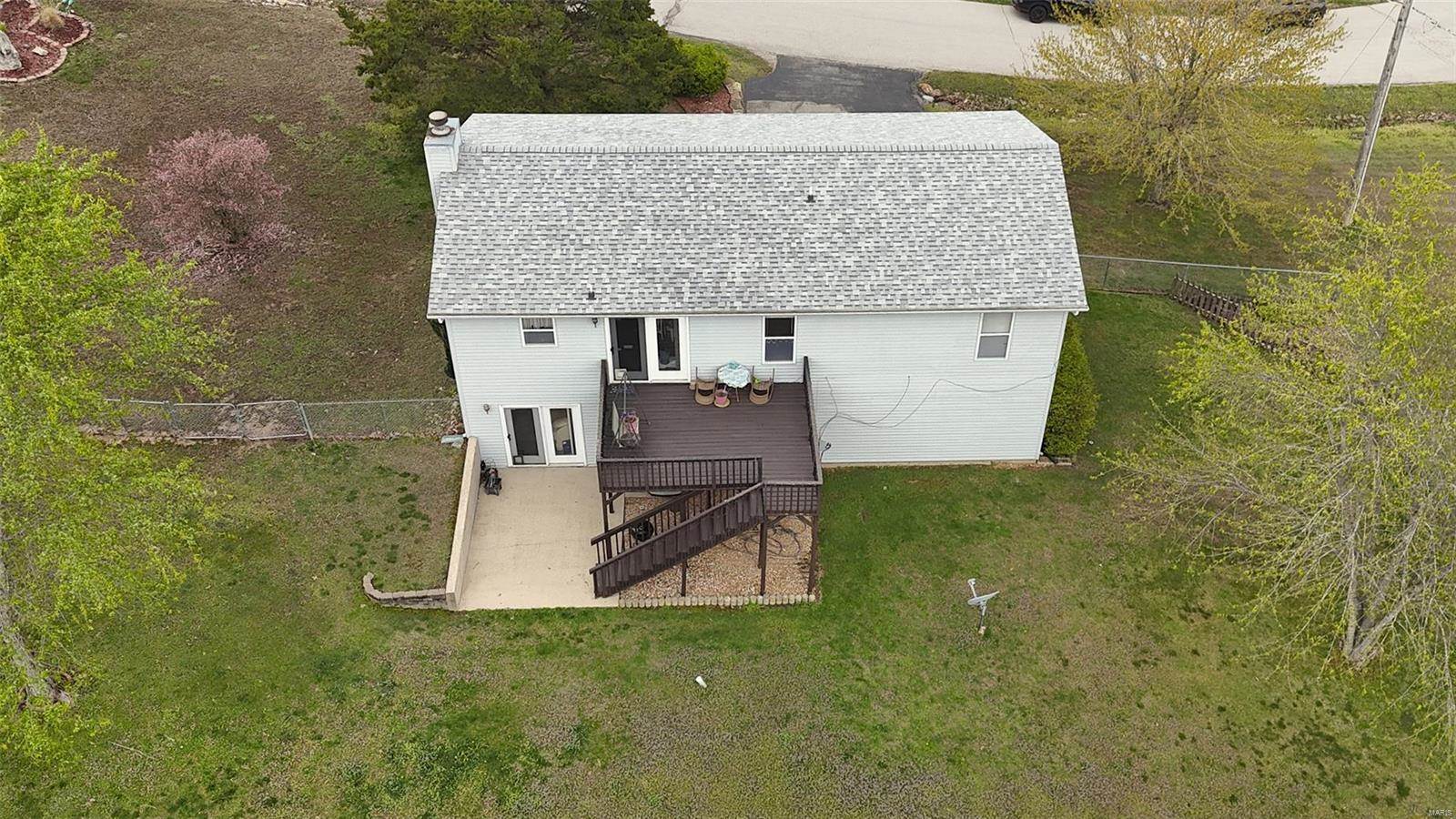 19985 Simmons Road, Waynesville, MO 65583