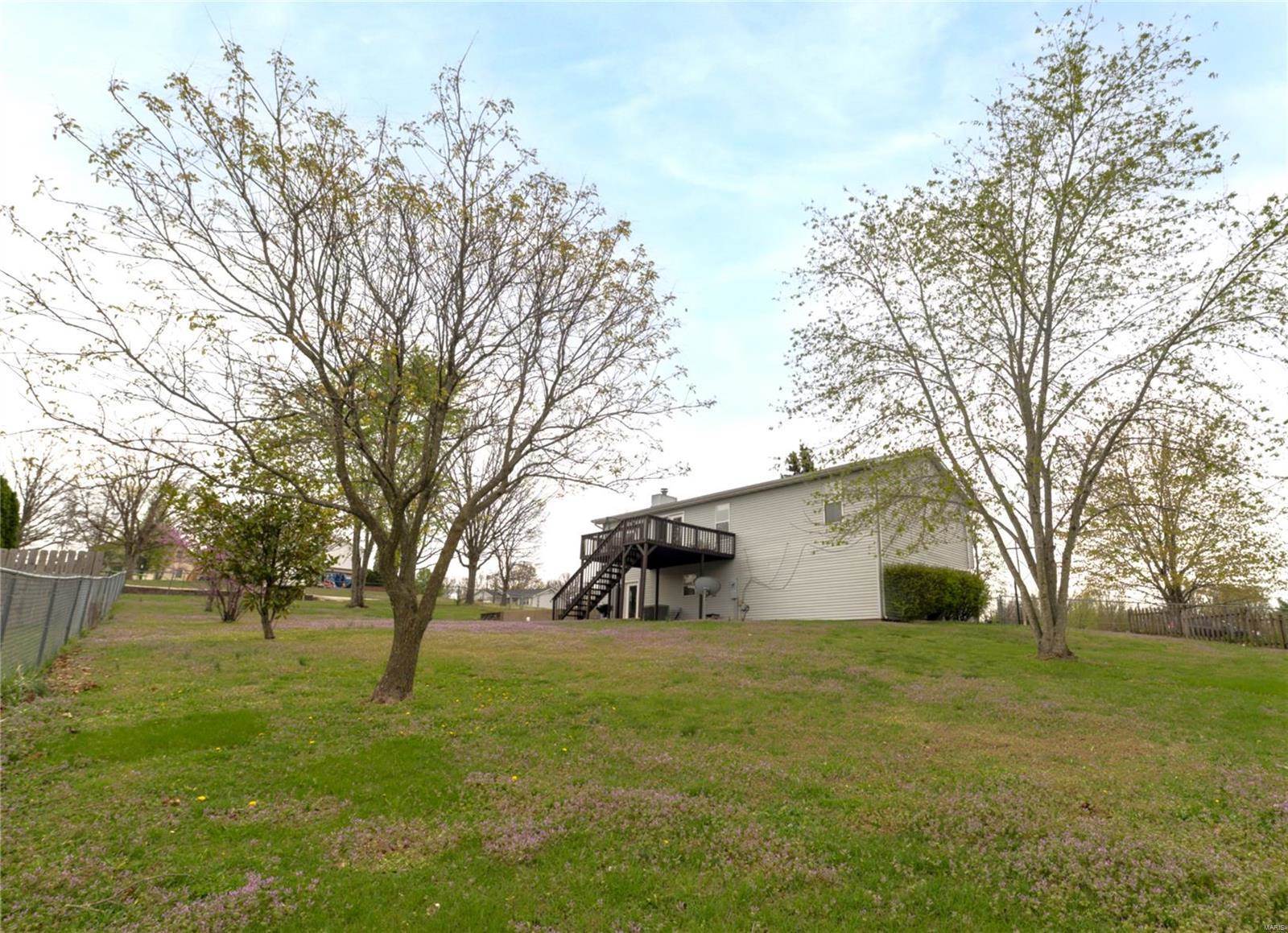 19985 Simmons Road, Waynesville, MO 65583