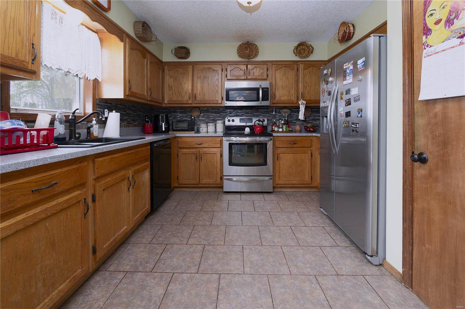 19985 Simmons Road, Waynesville, MO 65583