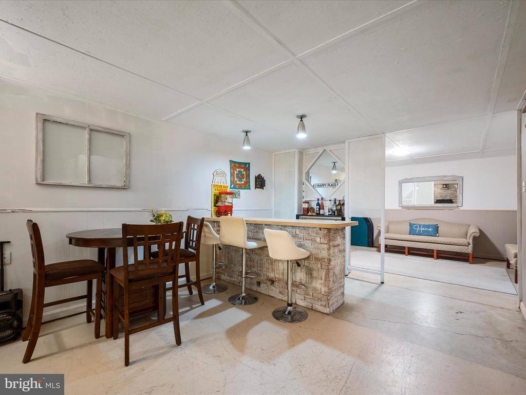 502 Viscose Avenue, Front Royal, VA 22630