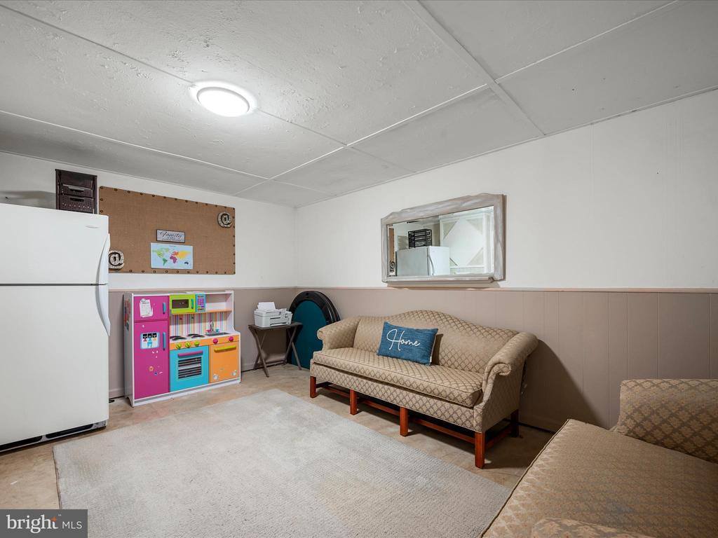 502 Viscose Avenue, Front Royal, VA 22630