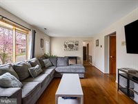 502 Viscose Avenue, Front Royal, VA 22630