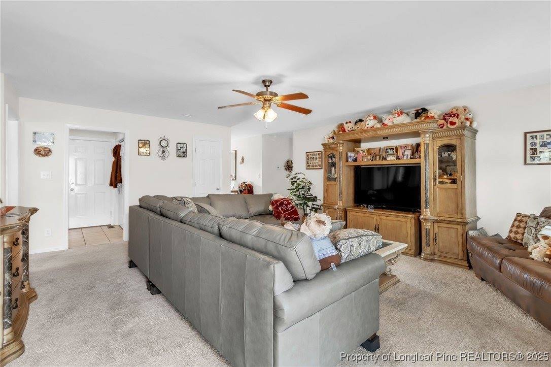 183 Harlon Court, Raeford, NC 28376