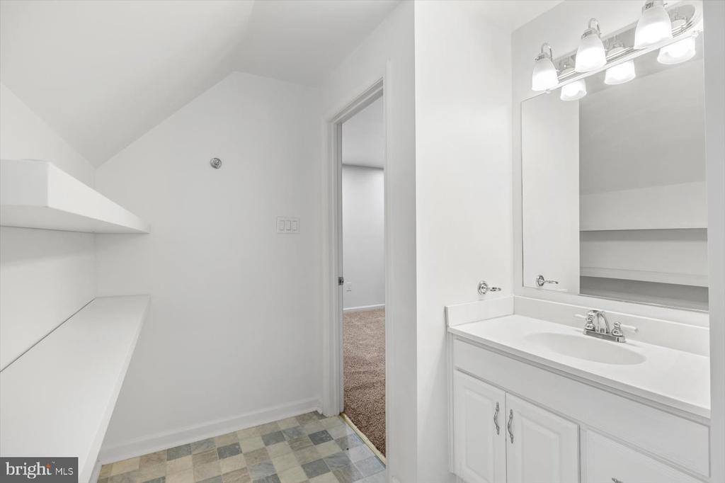 11201 Cinnamon Teal Drive, Spotsylvania, VA 22553