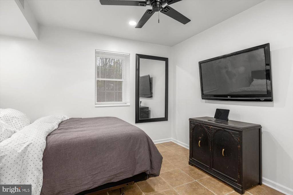 11201 Cinnamon Teal Drive, Spotsylvania, VA 22553