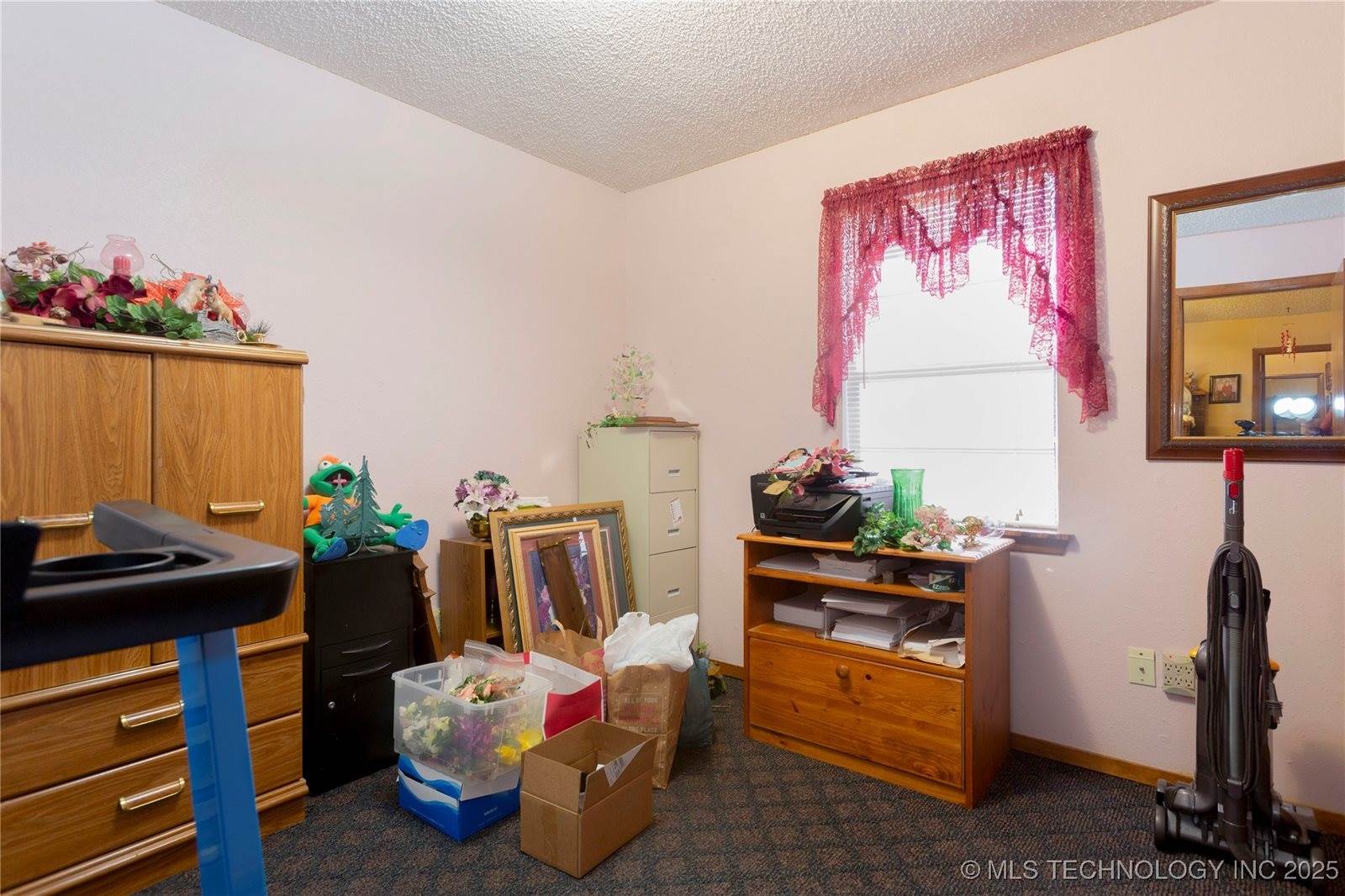 612 West Circle Drive, Broken Bow, OK 74728