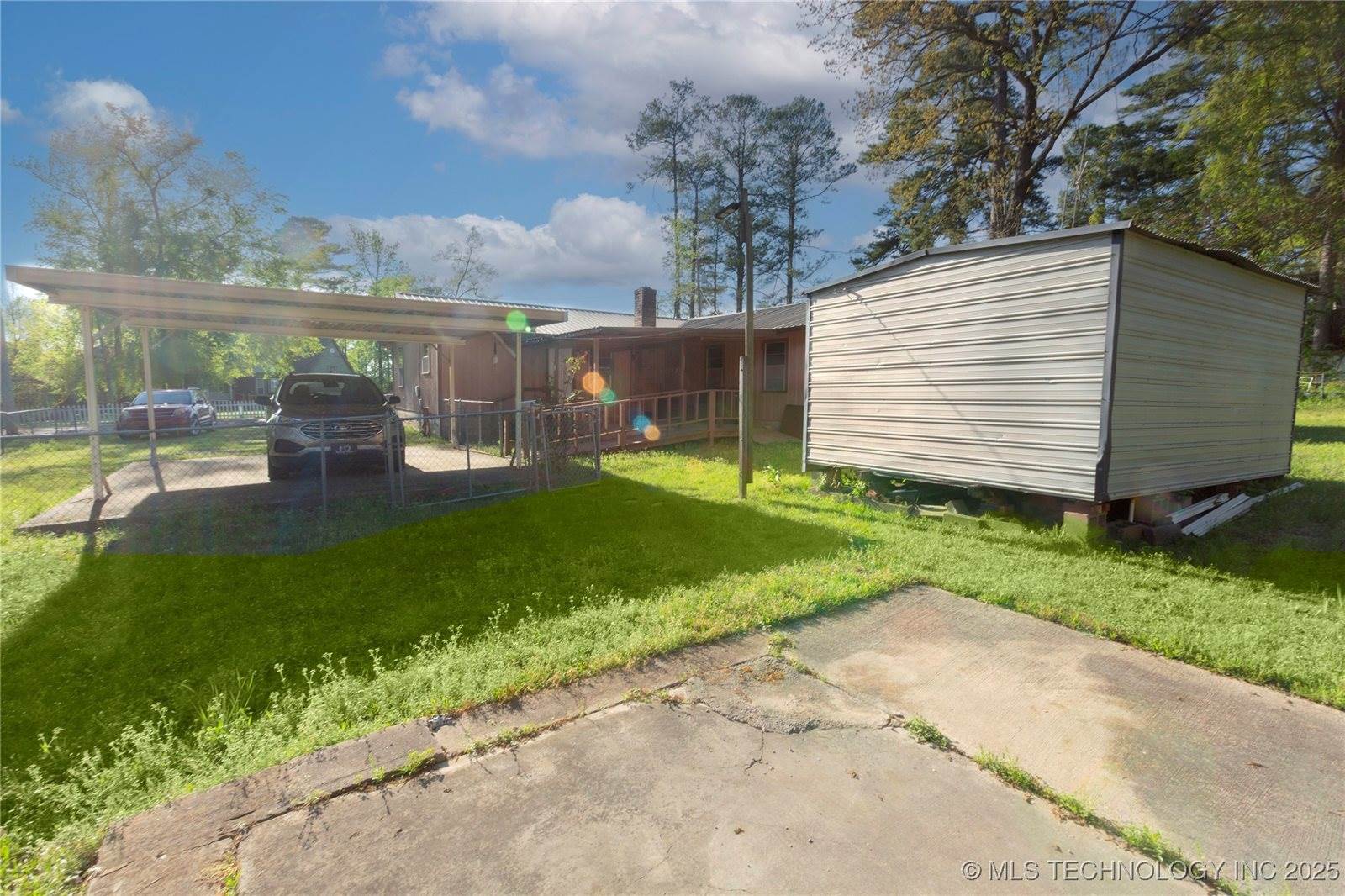 612 West Circle Drive, Broken Bow, OK 74728