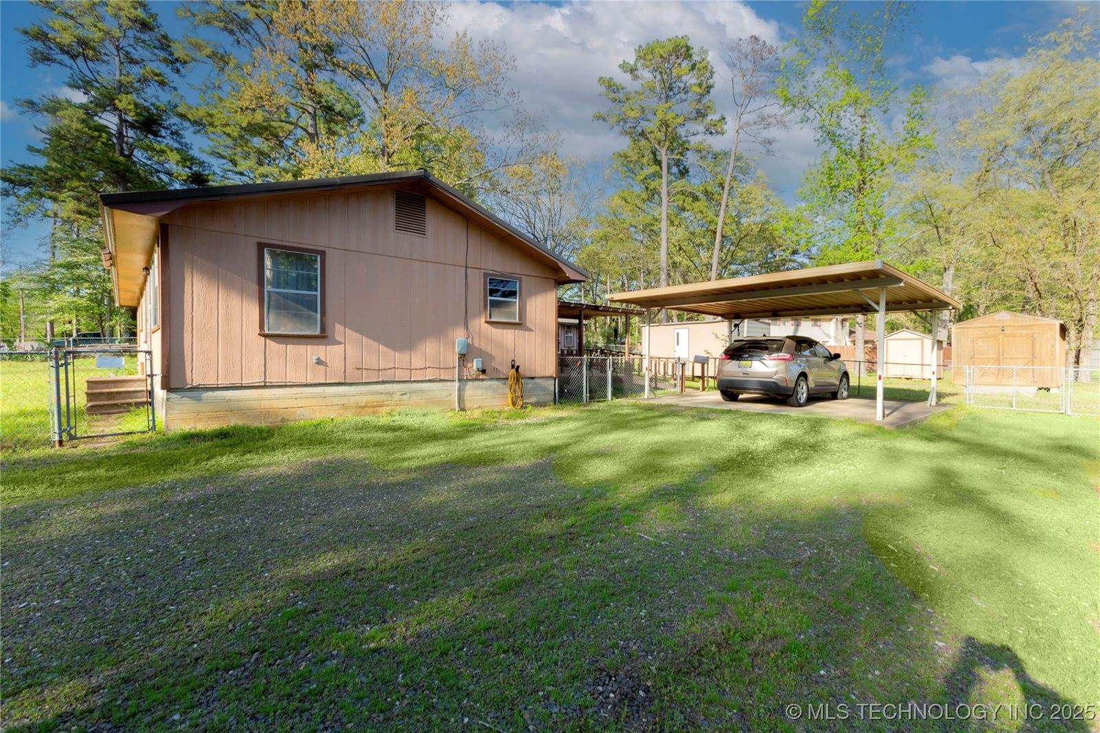 612 West Circle Drive, Broken Bow, OK 74728