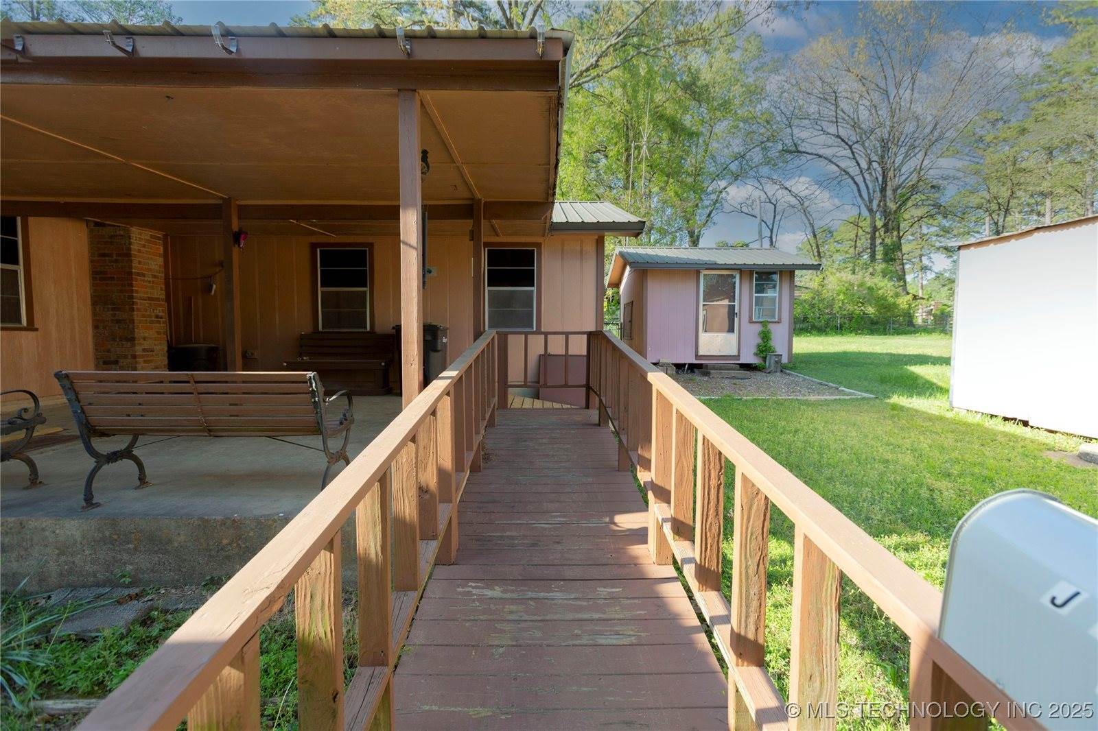 612 West Circle Drive, Broken Bow, OK 74728