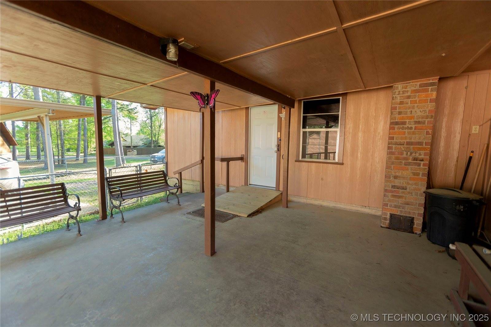 612 West Circle Drive, Broken Bow, OK 74728