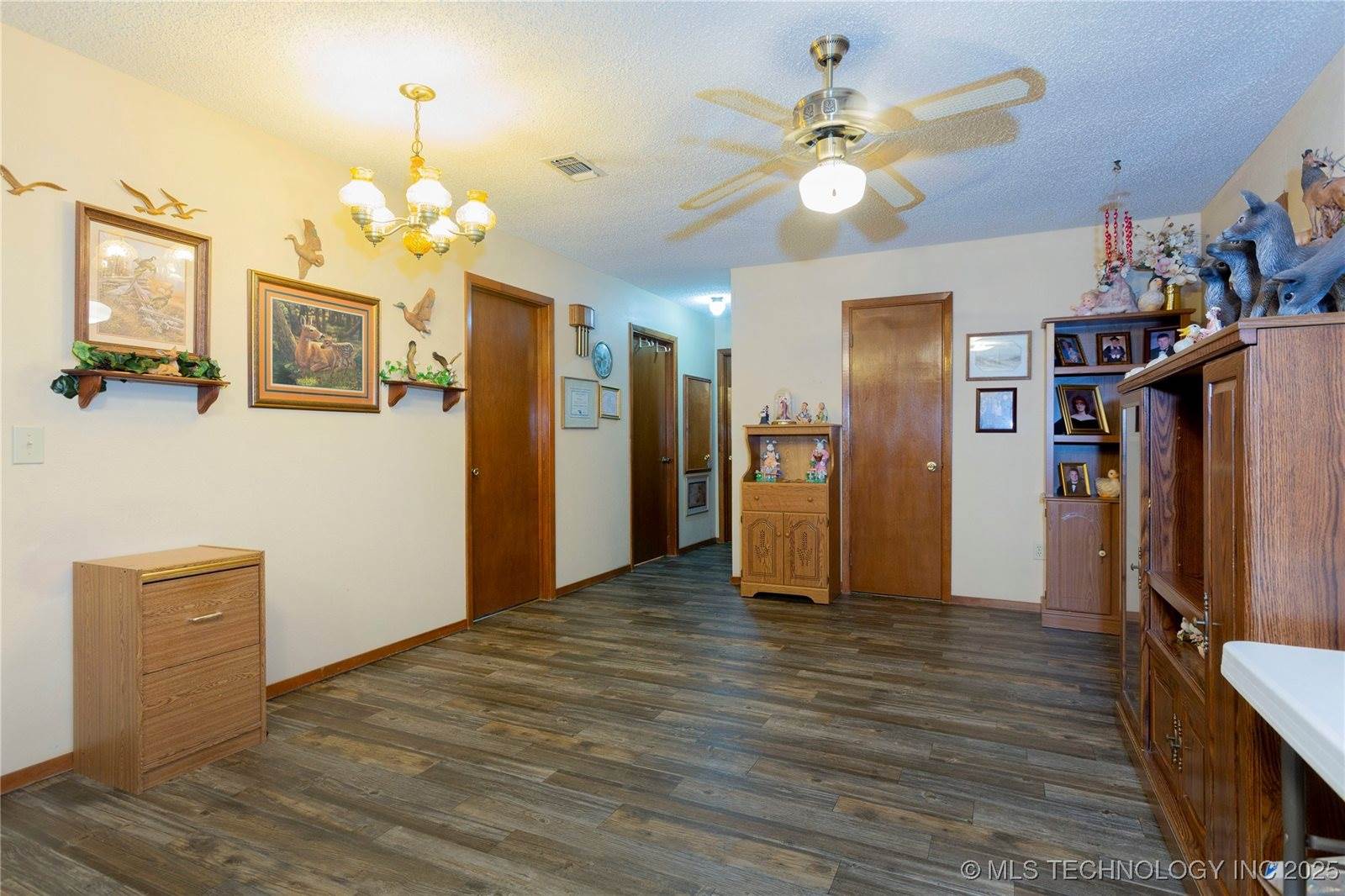 612 West Circle Drive, Broken Bow, OK 74728