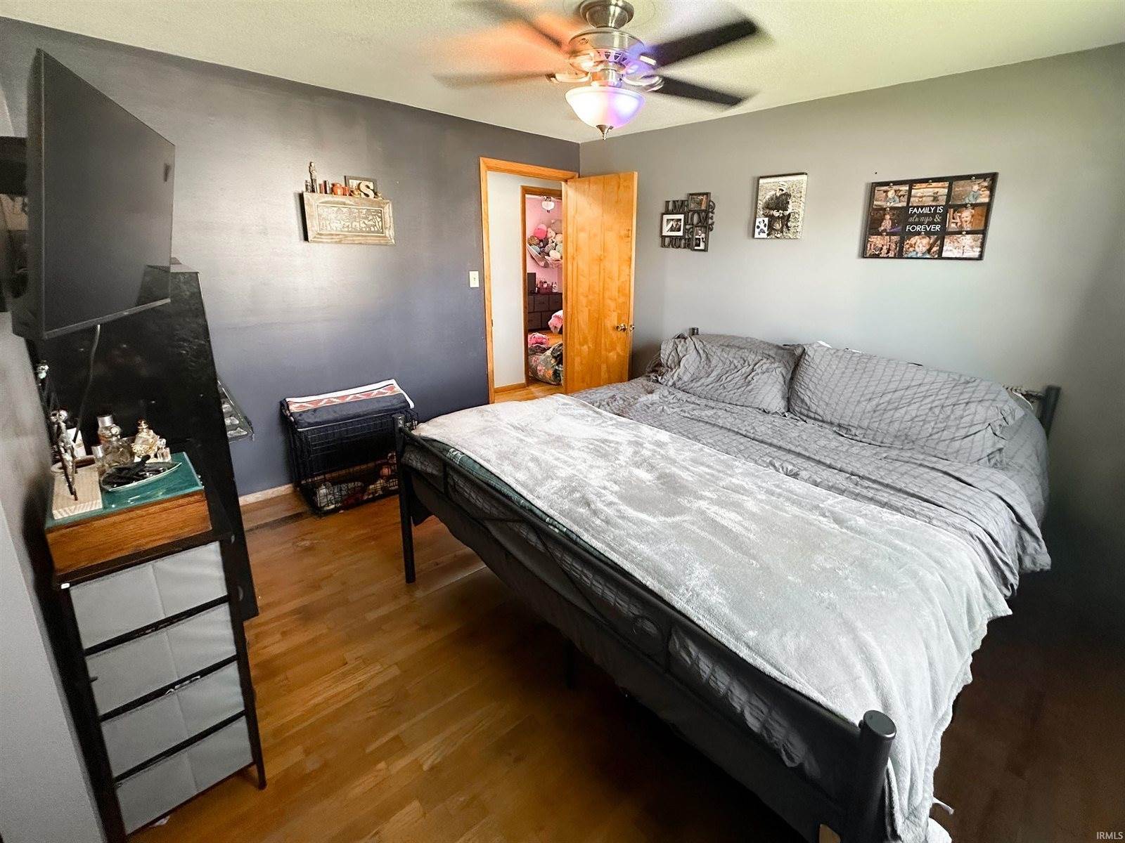 209 S Sycamore Street, Gaston, IN 47342