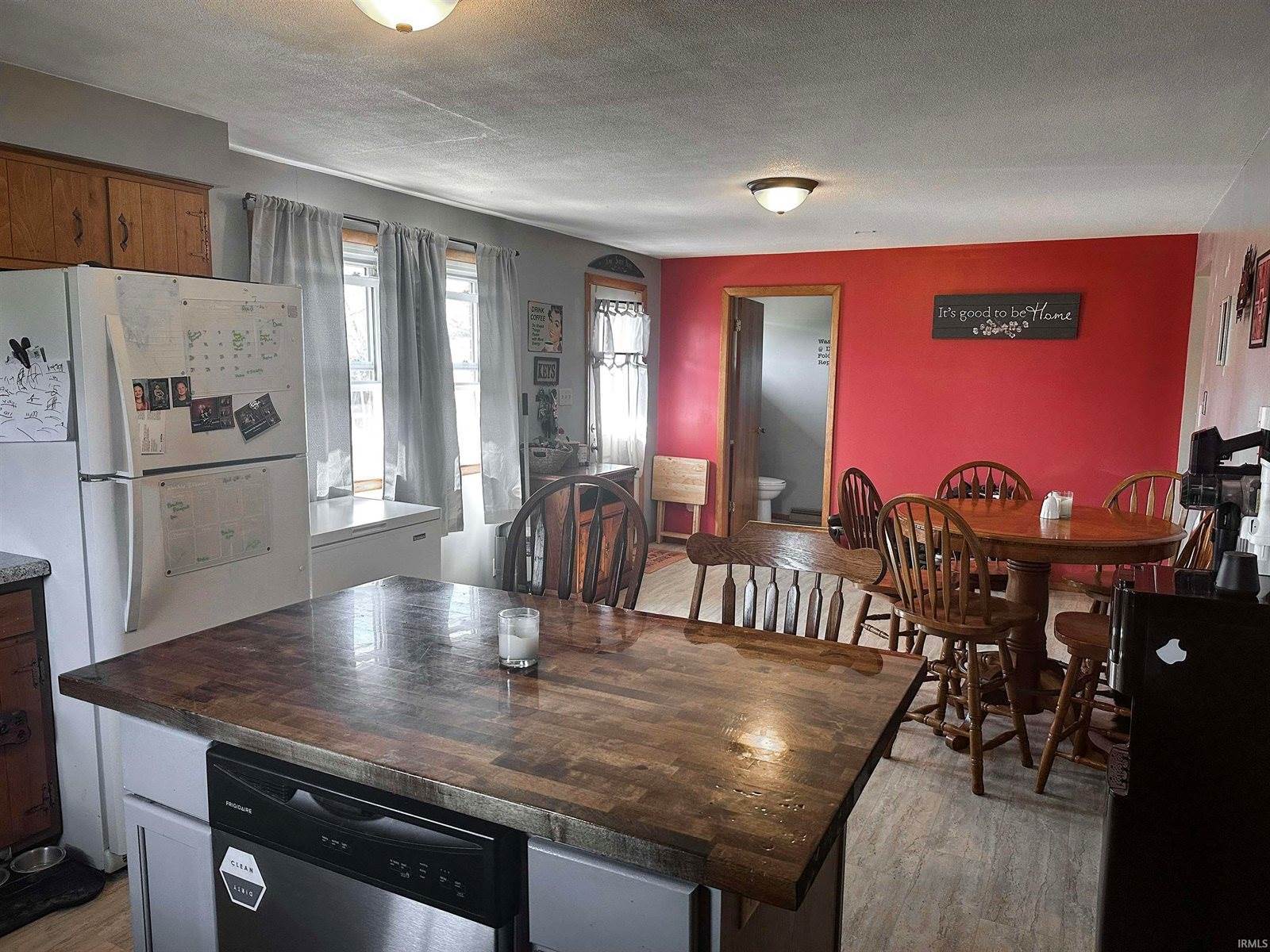 209 S Sycamore Street, Gaston, IN 47342