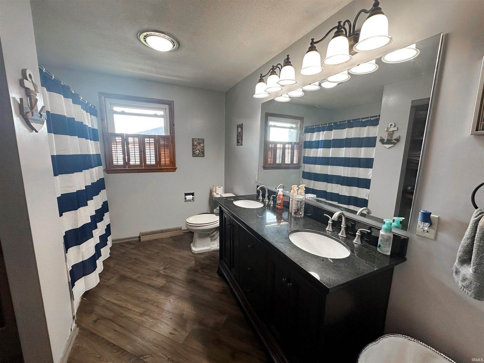 209 S Sycamore Street, Gaston, IN 47342