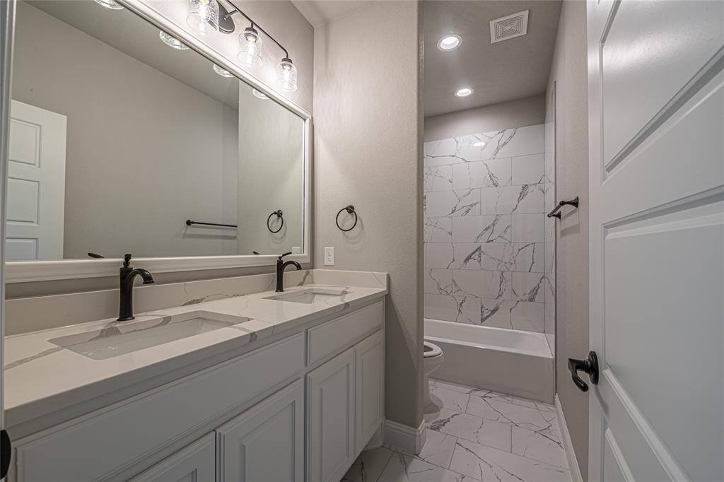 454 Collum View, Azle, TX 76020