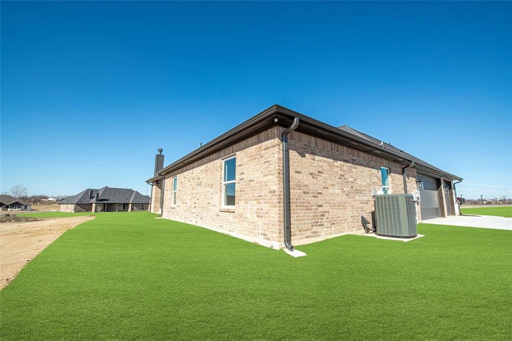 454 Collum View, Azle, TX 76020
