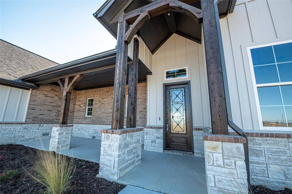 454 Collum View, Azle, TX 76020