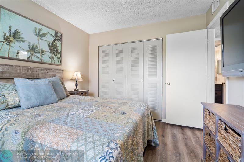 2228 N Cypress Bend Dr 304, Pompano Beach, FL 33069