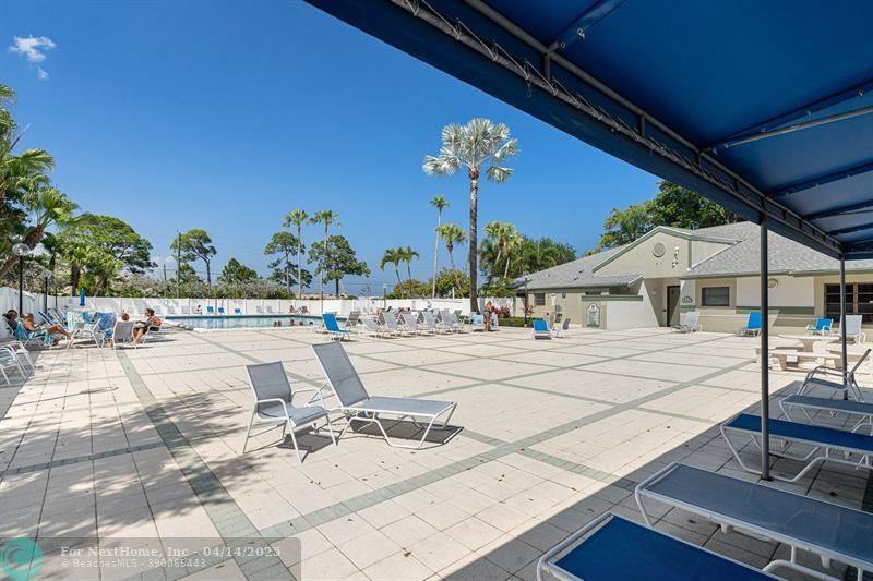 2228 N Cypress Bend Dr 304, Pompano Beach, FL 33069