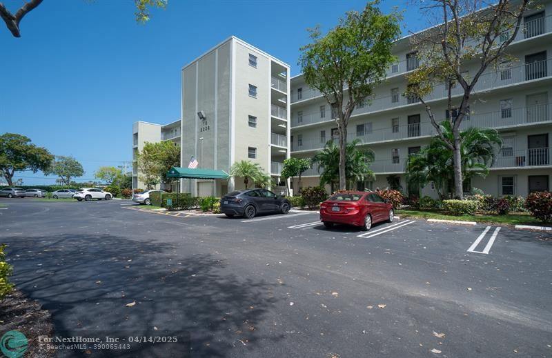 2228 N Cypress Bend Dr 304, Pompano Beach, FL 33069