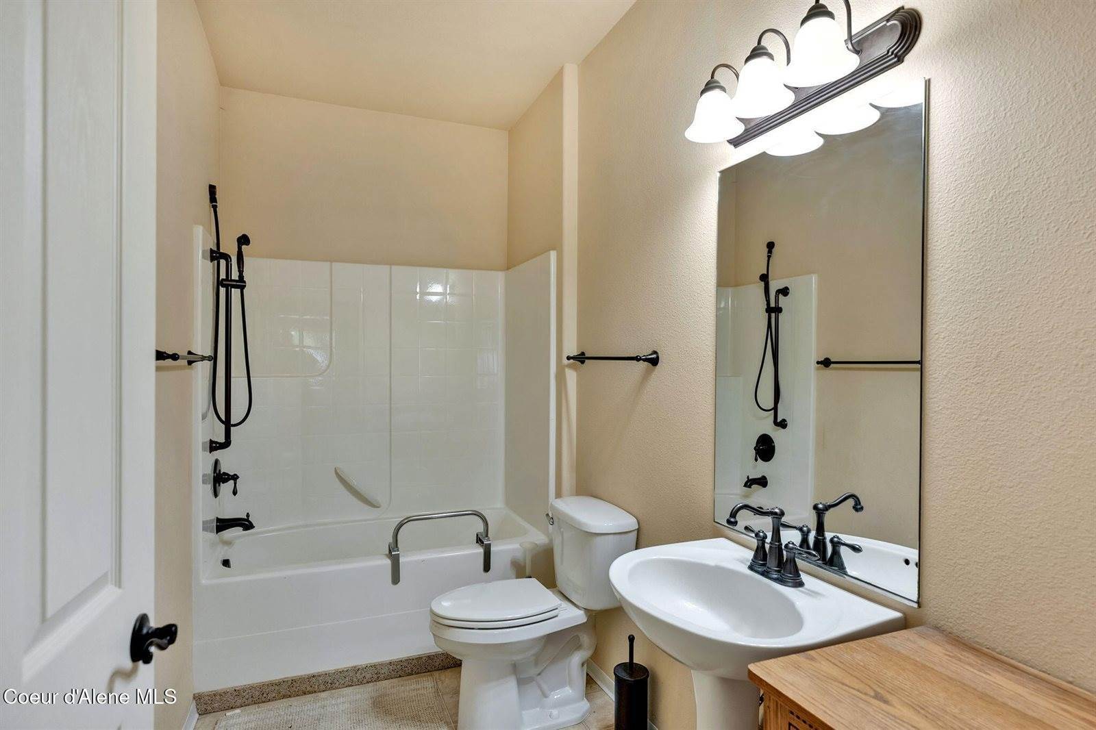 6630 North Spurwing Loop, Coeur d'Alene, ID 83815