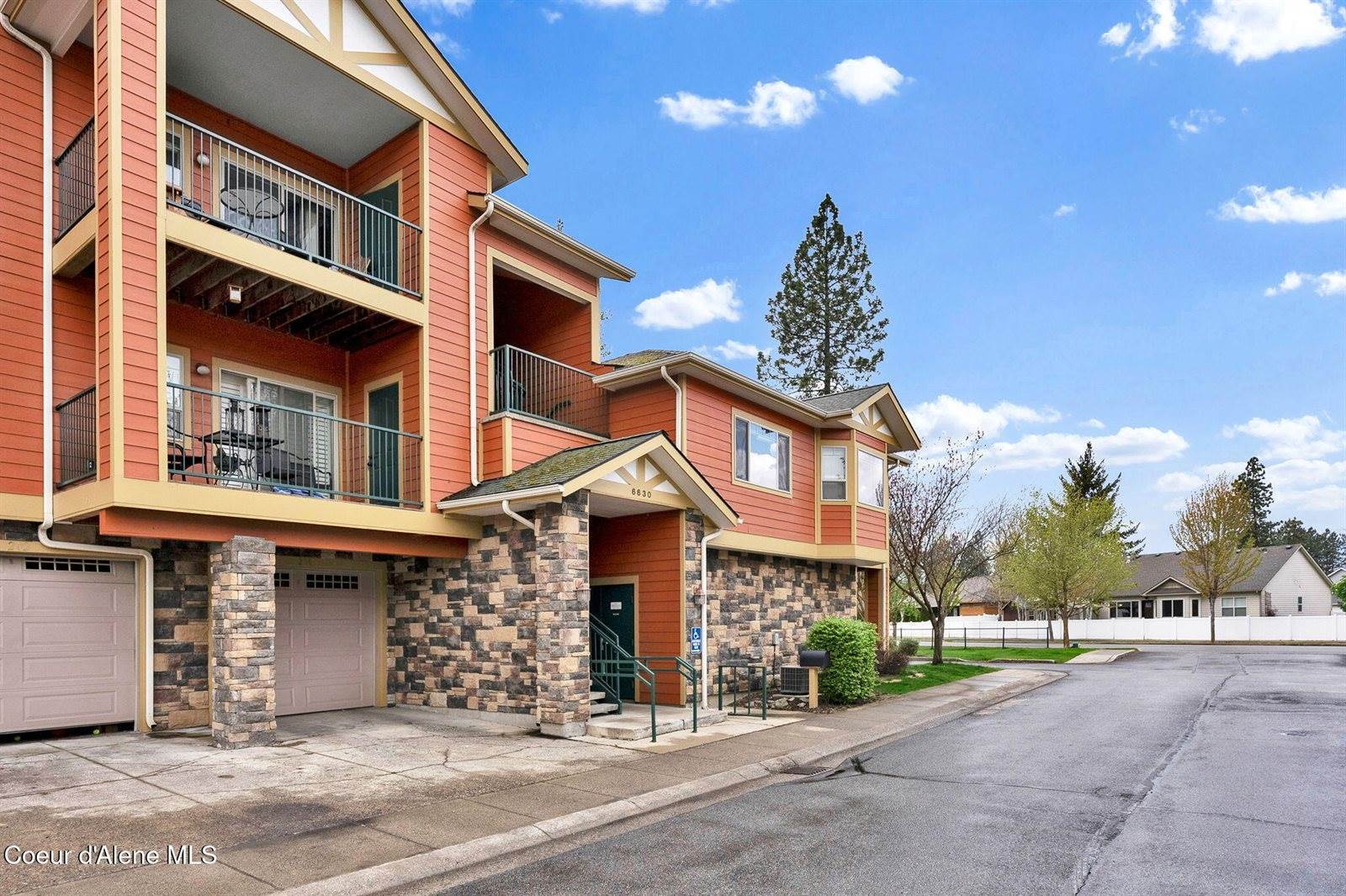 6630 North Spurwing Loop, Coeur d'Alene, ID 83815