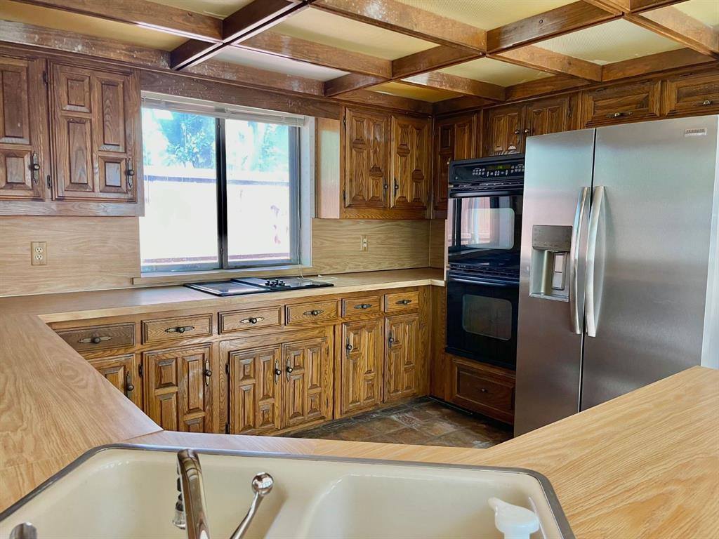 6615 Flanary Lane, Dallas, TX 75252