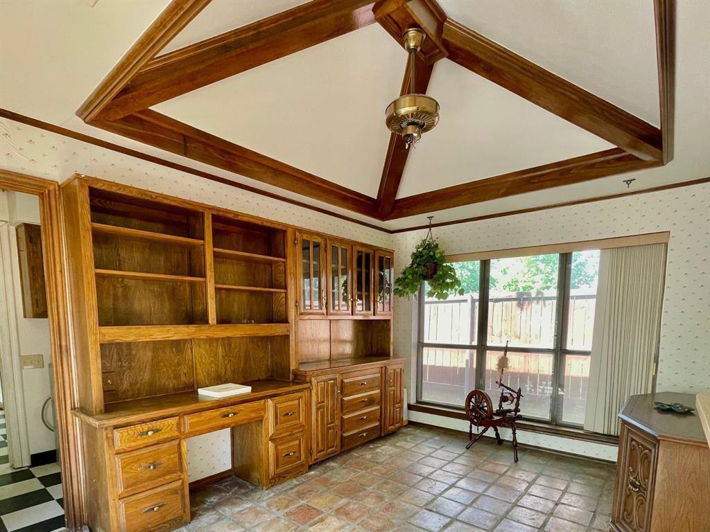 6615 Flanary Lane, Dallas, TX 75252