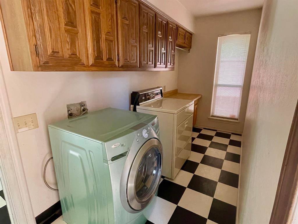 6615 Flanary Lane, Dallas, TX 75252