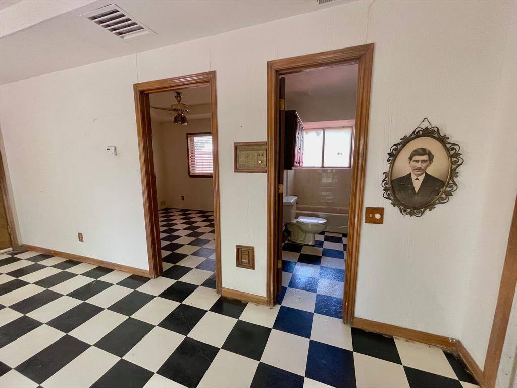 6615 Flanary Lane, Dallas, TX 75252