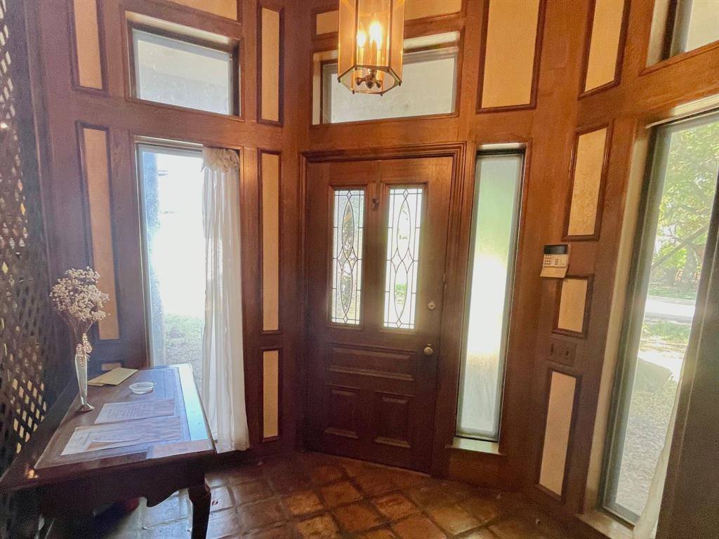 6615 Flanary Lane, Dallas, TX 75252