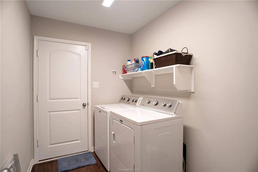 824 Mockingbird Street, Navasota, TX 77868