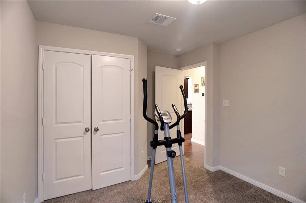 824 Mockingbird Street, Navasota, TX 77868