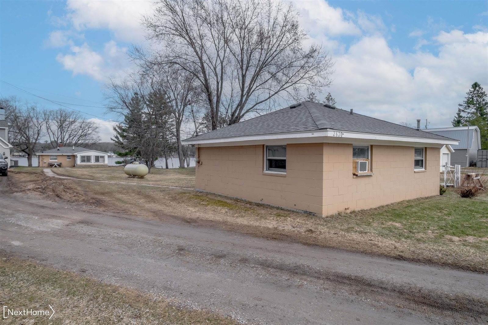 2620 Shady Shores Road, Lupton, MI 48635