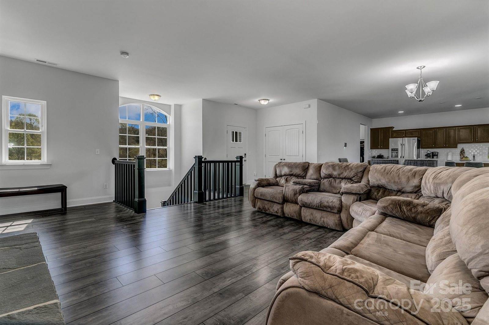 21 Willie Lane, Weaverville, NC 28787