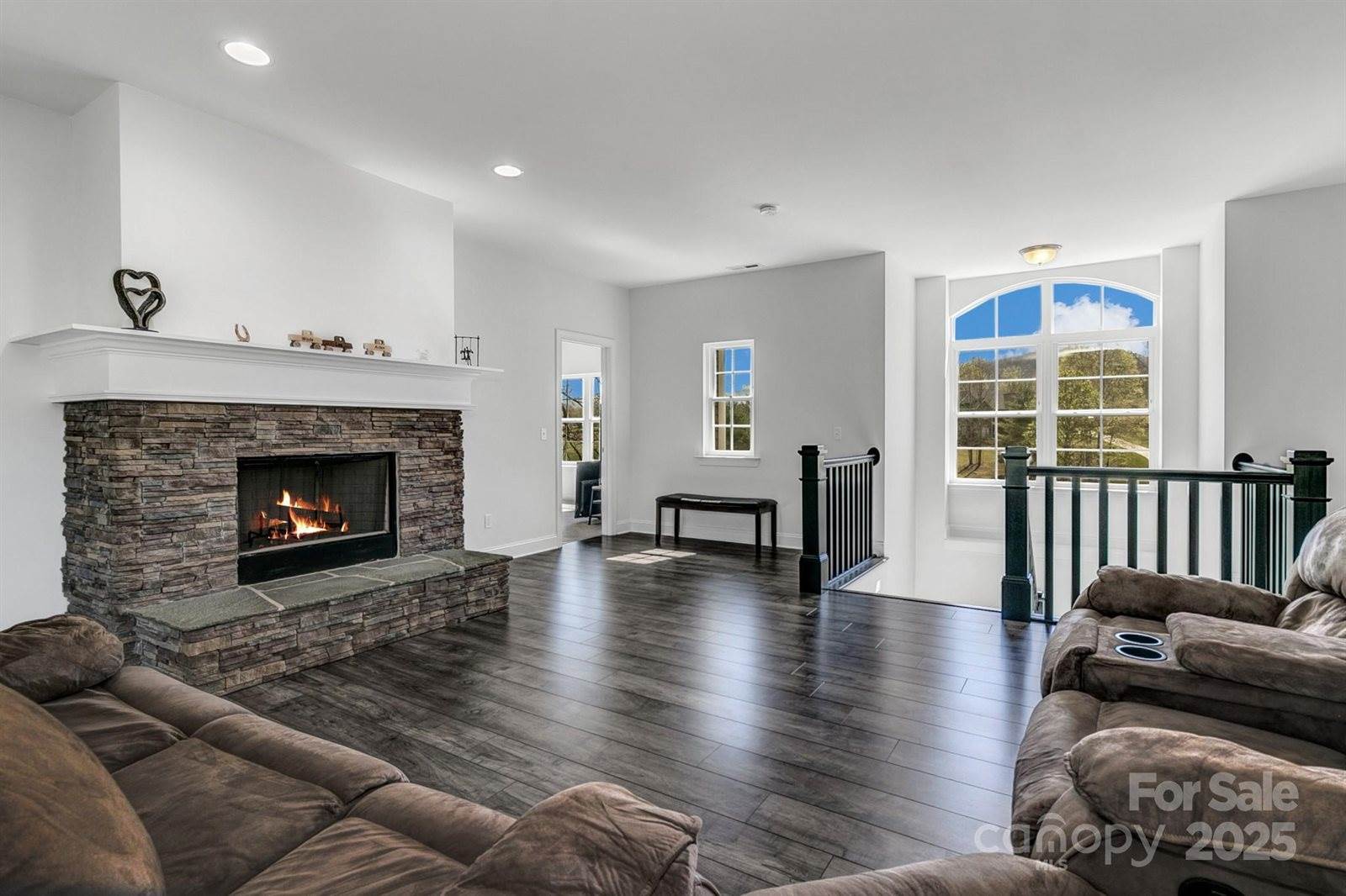 21 Willie Lane, Weaverville, NC 28787