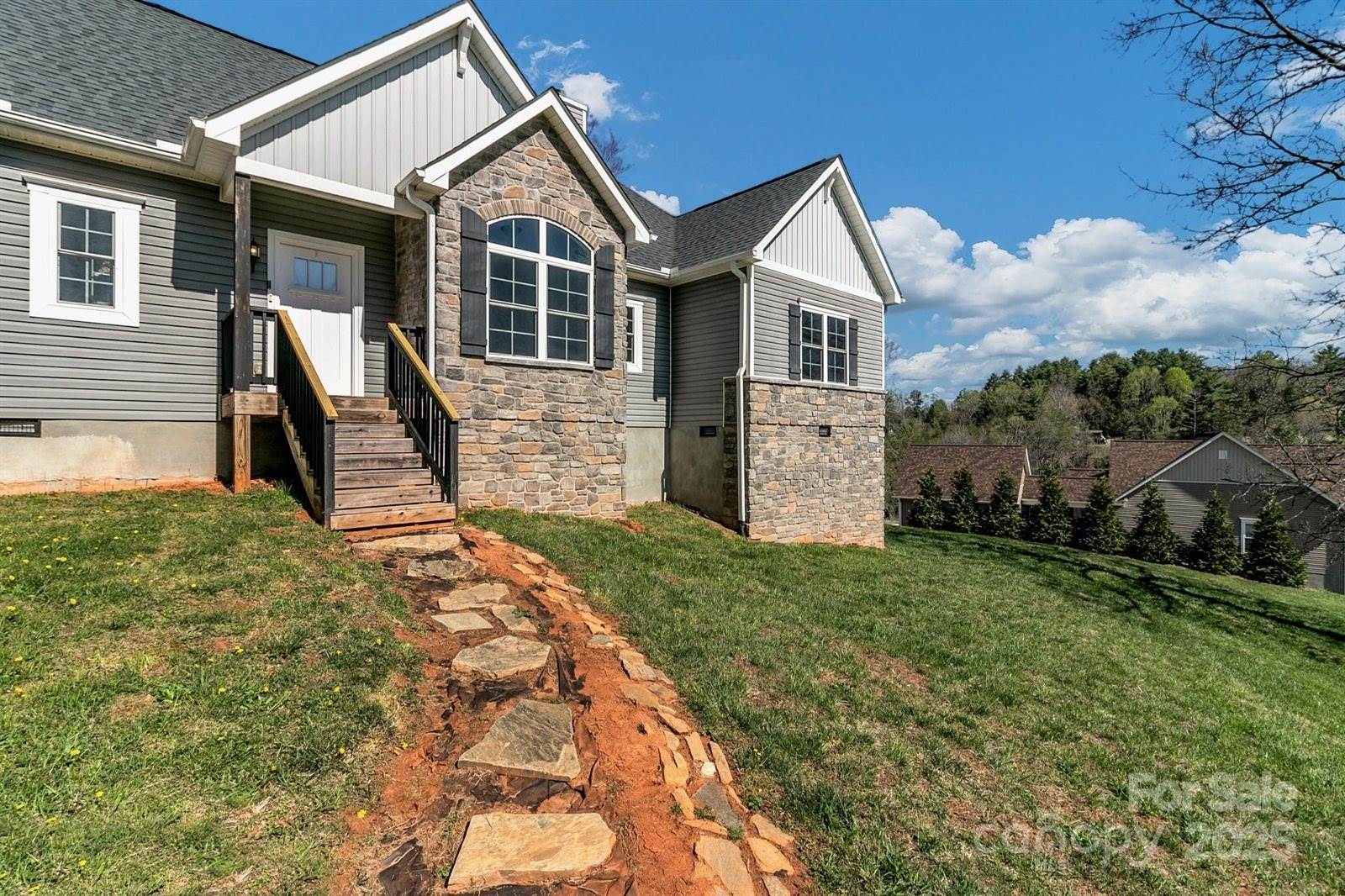21 Willie Lane, Weaverville, NC 28787