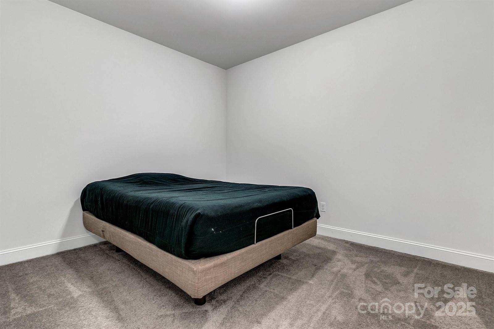 21 Willie Lane, Weaverville, NC 28787