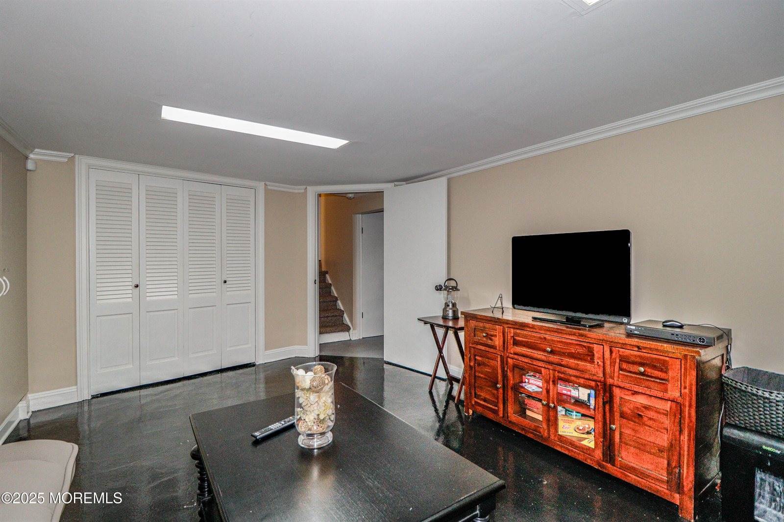 89 Leedsville Drive, Lincroft, NJ 07738