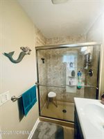 89 Leedsville Drive, Lincroft, NJ 07738