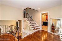 89 Leedsville Drive, Lincroft, NJ 07738