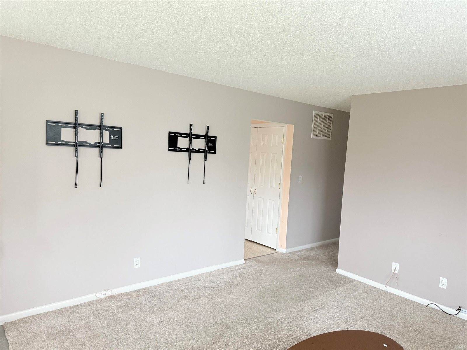 1818 S Nebraska Street, Marion, IN 46953