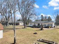 1812 S Cedar Avenue, Marshfield, WI 54449